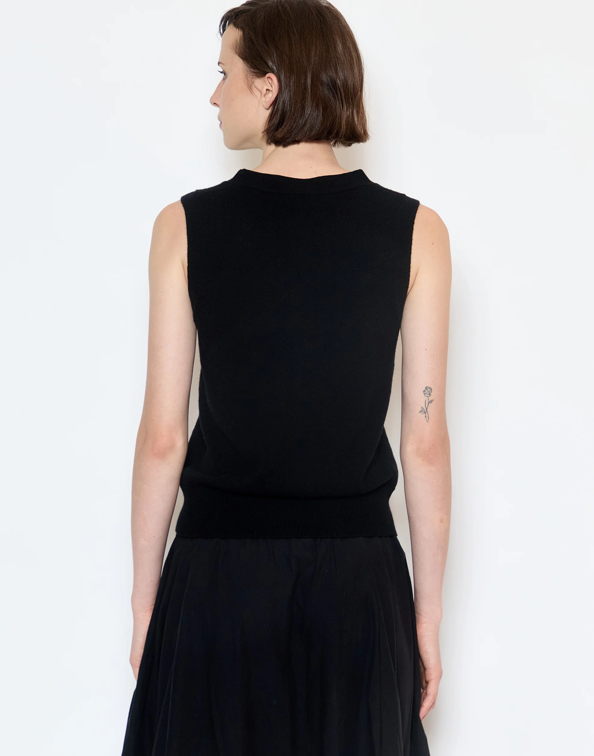 Black Cashmere Tank Top - Image 5