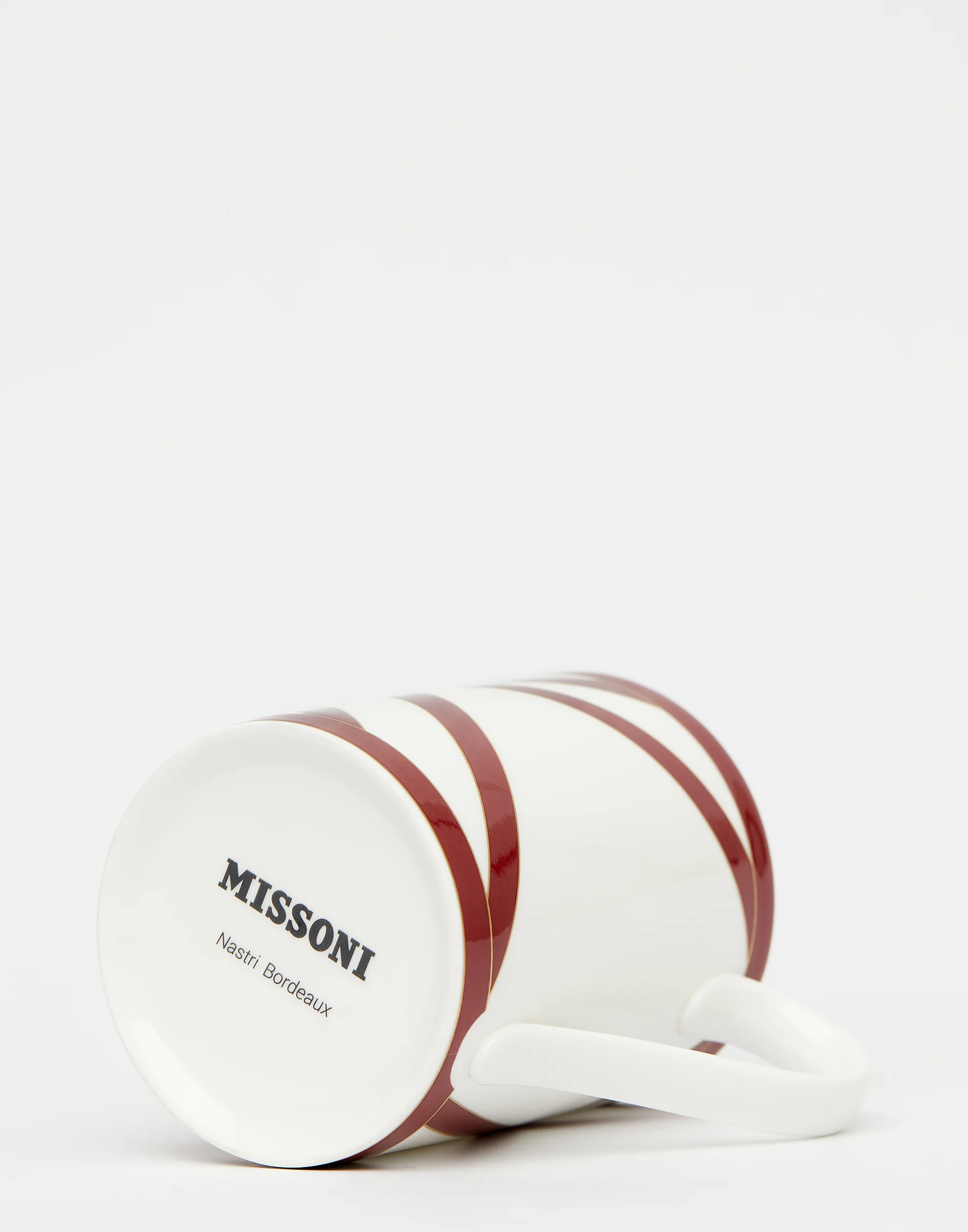 Bordeaux & Gold Nastri Porcelain Mug - Image 4
