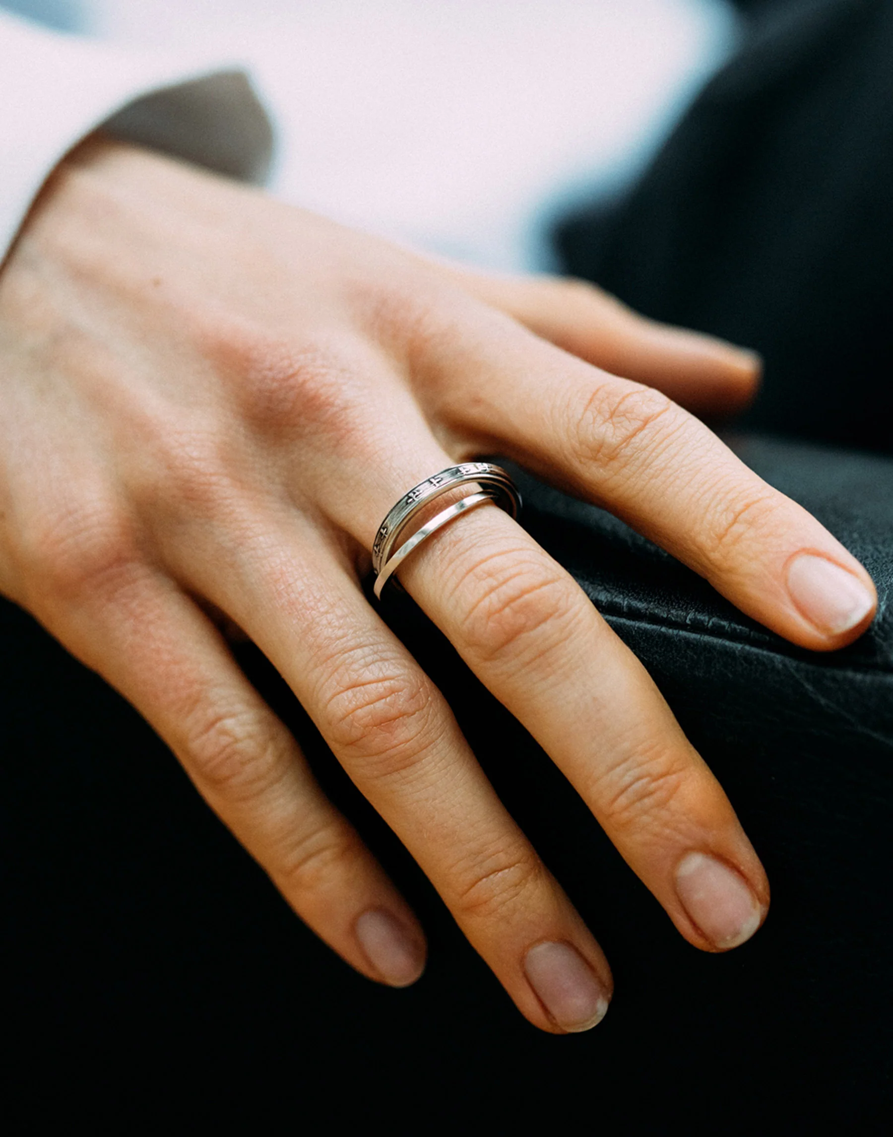 Silver Rig Unite Ring - Image 2