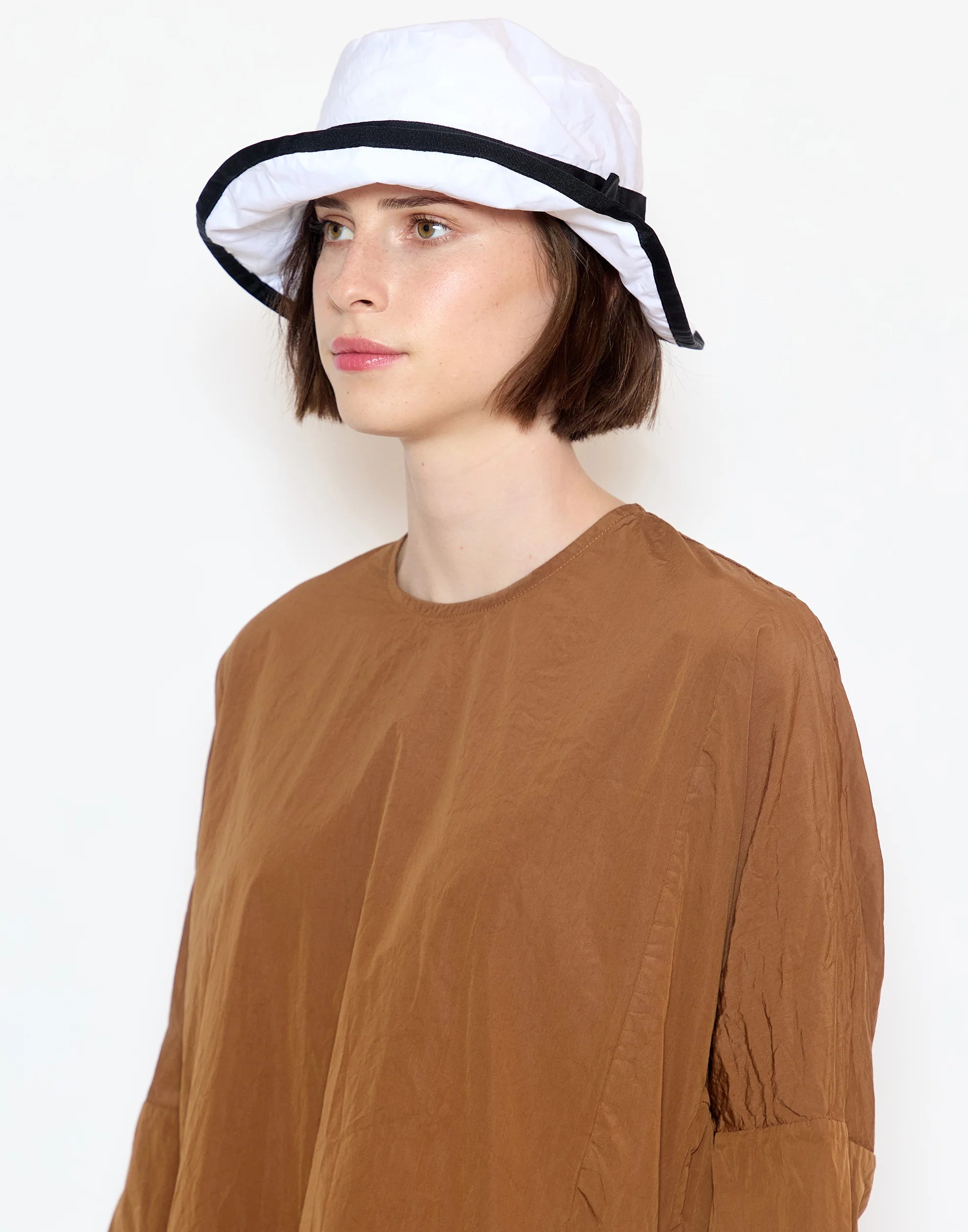 White & Black Cotton Canotier Hat - Image 3