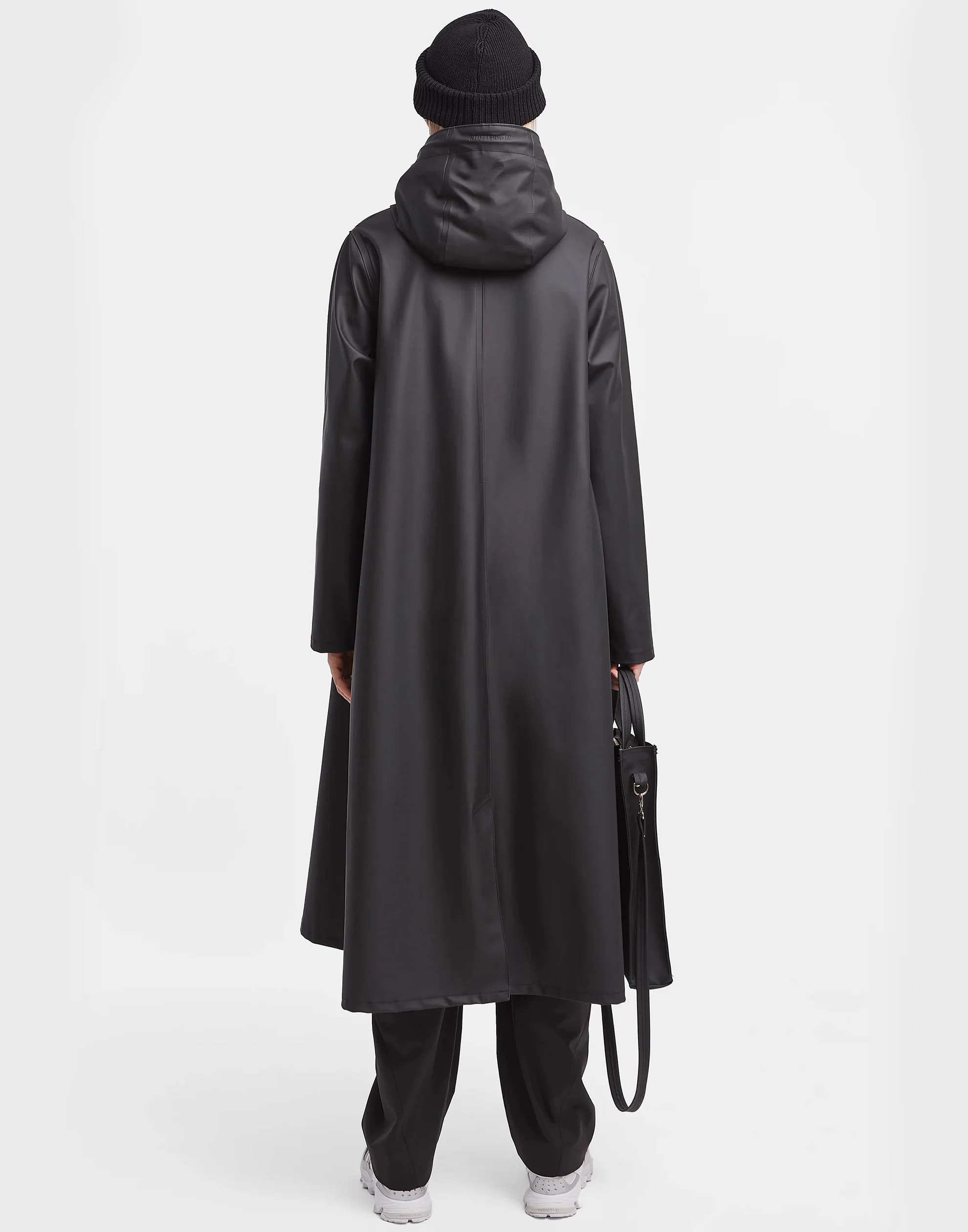 Black Long Mosebacke Raincoat - Image 4
